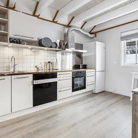 Rorbu Centrally Located In Tjeldsund Apartament *