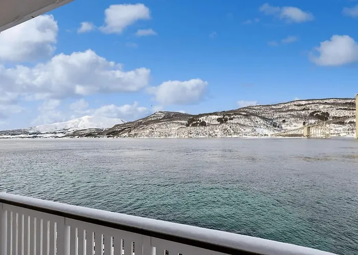 Apartament Rorbu Centrally Located In Tjeldsund